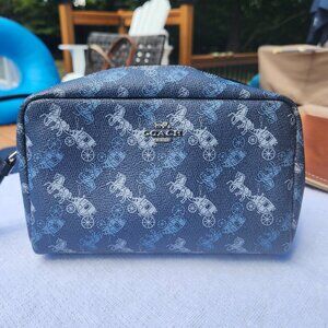 Coach Women`s Boxy Cosmetic Case With Horse And Carriage Print
